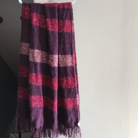 Nordstrom striped blanket scarf NWT 🎄 - Picture 3 of 3